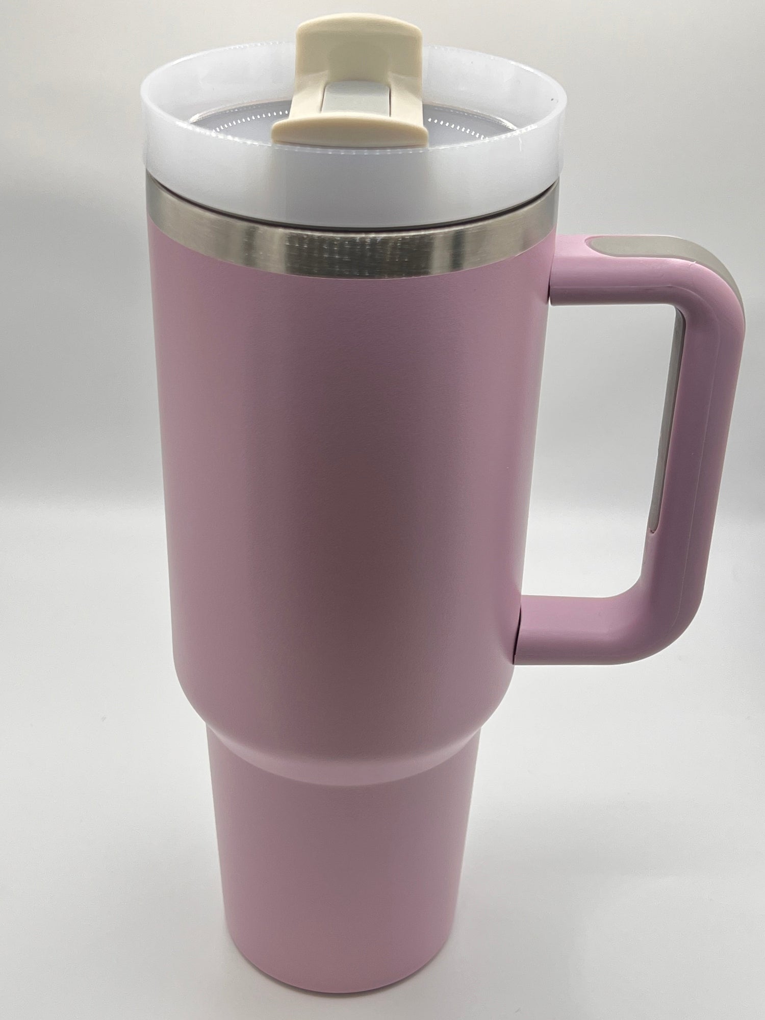 40 ounce tumbler with handle, engraved ocean and sea life design